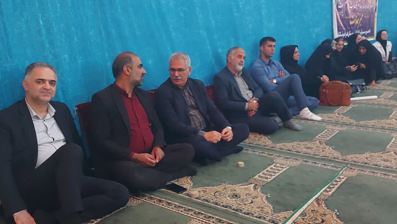 برگزاری میز خدمت در مصلی قدس فریدونکنار